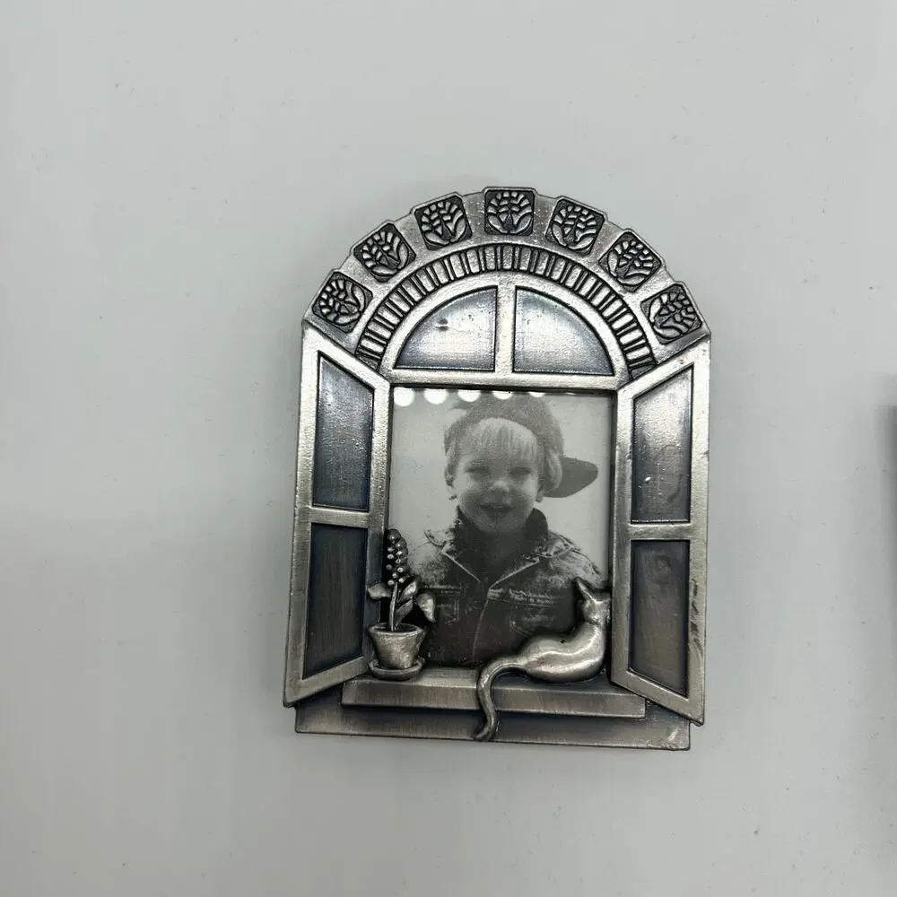 Vintage Cat Picture Frames Mini Silver Tone Royal Limited Wallet Size Set of 3